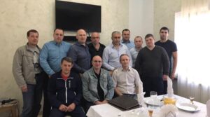Уже двадцать один год, как нет с нами Арама Арутюнтвича…