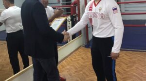 Сегодня депутат Самарской губернской думы Денис Кравчук посетил зал бокса…