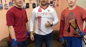 Поздравил братьев Захарьевых членов стороной России с Днём Защитника Отечества,пожелал…