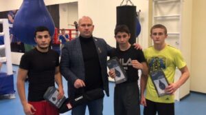 Подарки к новому году в зал бокса Равиля Азизова ФСК…