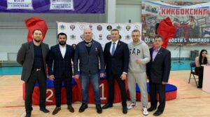 Более 370 спортсменов в эти дни соревнуются за возможность попасть…