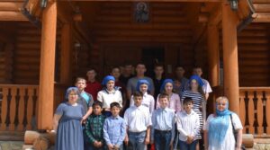 Сегодня, 24.05.2021, воспитанники центра «Искра» посетили уникальное место — Храм…