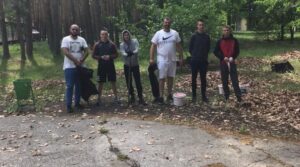 Помощь от ОО «Сплочение» в уборке территории детского лагеря «Планета…