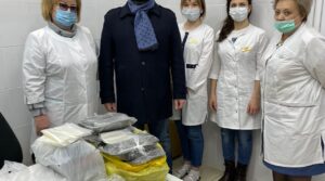 В рамках волонтёрской акции «Заботимся о тех , кто заботится…