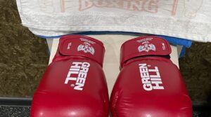 Подарок от боксерского клуба имени двукратного олимпийского чемпиона по боксу…