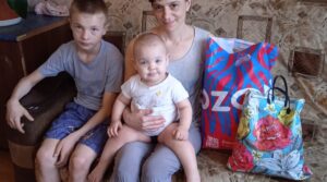 Подарки 🎁 от ОО «Сплочение» маленькой девочке Милане из многодетной…
