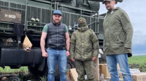 Представитель ОО Сплочение Ираклий Чхетия доставил в День Победы, гуманитарный…
