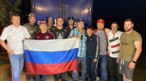 Сегодня утром общественники , спортсмены, предприниматели и депутаты Сызрани отправились…