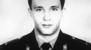 25 лет назад при задержании вооруженных преступников на территории г.Сызрань…