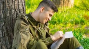 Дорогие друзья! Представляем Вам песню на стихи «Товарищ капитан» (музыка…