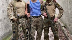 Уважаемые военнослужащие и ветераны воздушно-десантных войск, дорогие друзья! Поздравляем вас…