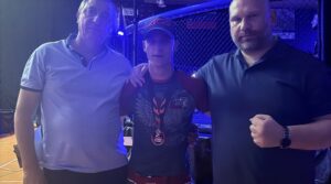 “Поздравили победителя «VOLGA FIGHTING 14” Ленара Алтынбаева