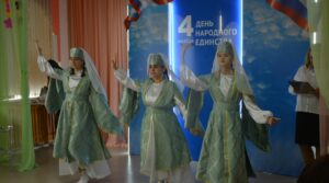 В преддверии Дня народного единства в музыкальном зале центра «Искра»…