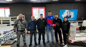 Наш спортивный зал посетили высокие гости : мастер спорта международного…